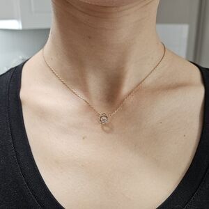 Swarovski Sparkling Circle Pendant Necklace – New